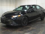 Used 2018 Toyota Camry LE image 2