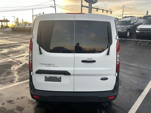 Used 2023 Ford Transit Connect XL image 4