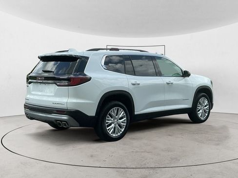Used 2026 GMC Acadia Elevation w/ Elevation Premium Package FWD image 5