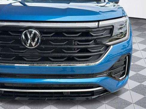 Used 2024 Volkswagen Atlas Cross Sport SEL R-Line AWD/4WD image 11