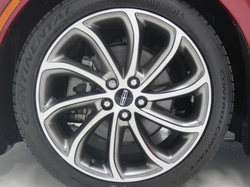 Used 2019 Lincoln MKZ Reserve w/ Reserve Plus Package FWD image 33