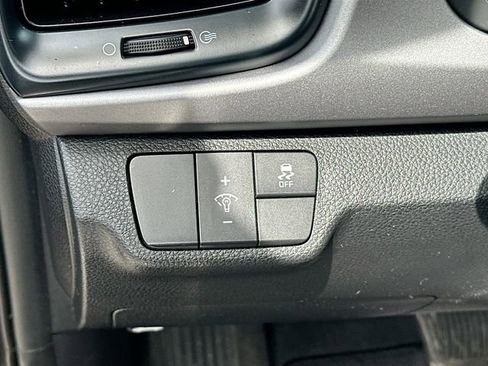 Used 2018 Kia Rio S FWD image 11