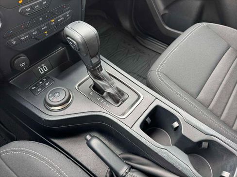 Used 2022 Ford Ranger XLT w/ FX4 Off-Road Package image 29