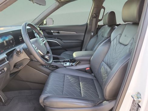 Certified 2025 Kia Telluride SX Prestige X-Line AWD/4WD image 17