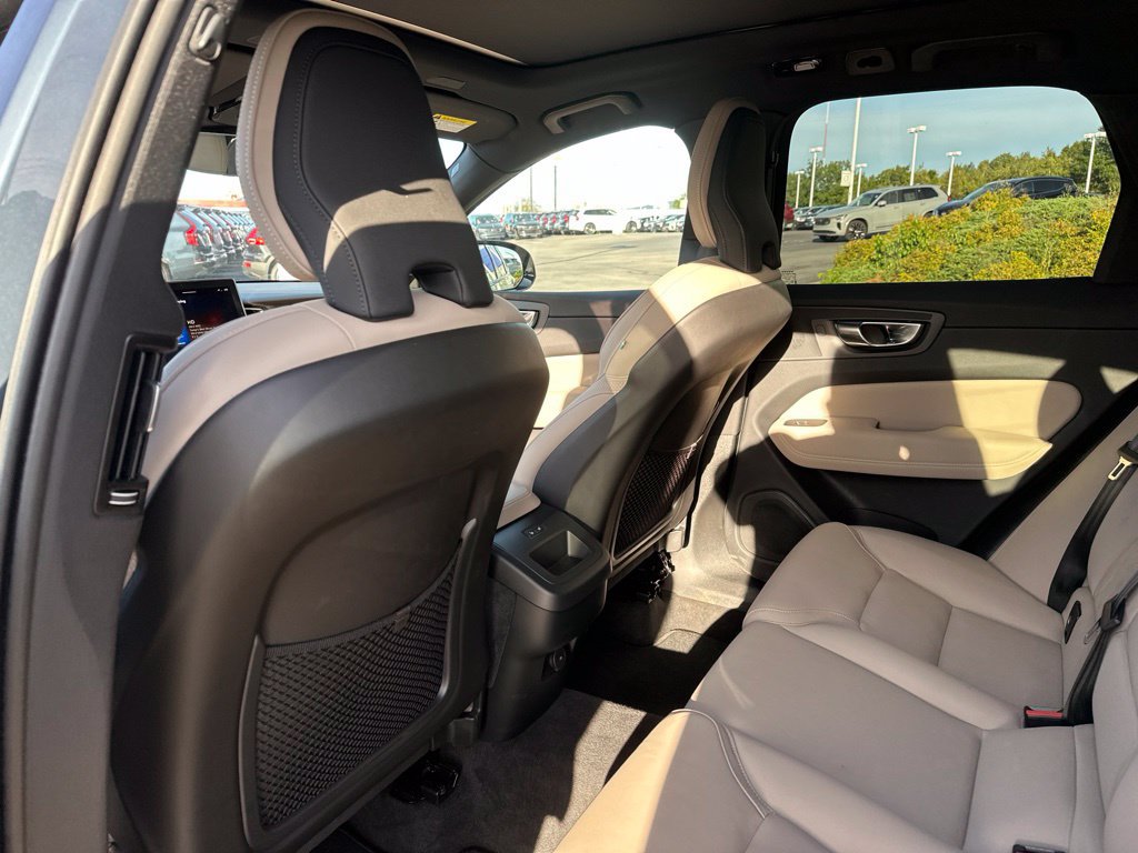 Used 2026 Volvo XC60 B5 Plus AWD/4WD image 24