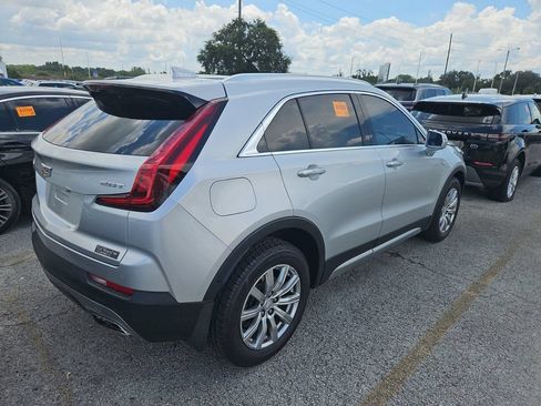 Used 2019 Cadillac XT4 Premium Luxury w/ Enhanced Visibility Package FWD image 6