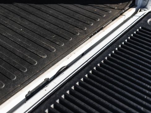 Used 2017 RAM 1500 Tradesman w/ Power & Remote Entry Group image 11