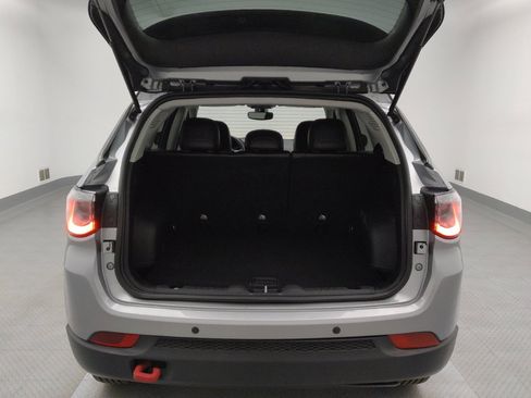 Used 2019 Jeep Compass Trailhawk image 29