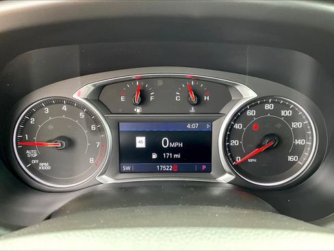 Used 2021 GMC Acadia SLT w/ Elevation Edition image 25