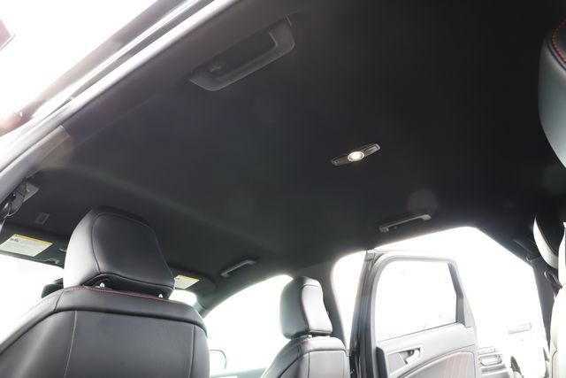 Used 2020 Ford Edge ST-Line w/ Cold Weather Package AWD/4WD image 21