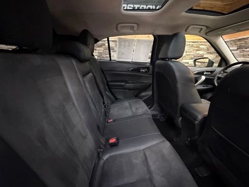 Used 2022 Mitsubishi Eclipse Cross SEL AWD/4WD image 34