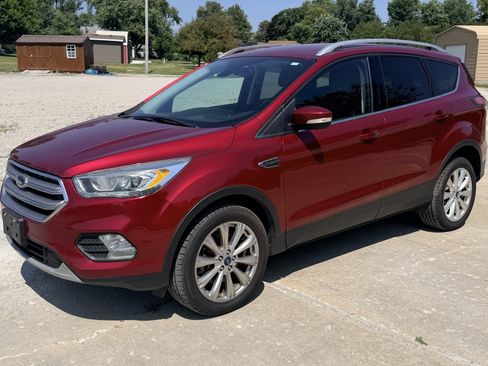 Used 2017 Ford Escape Titanium AWD/4WD image 5