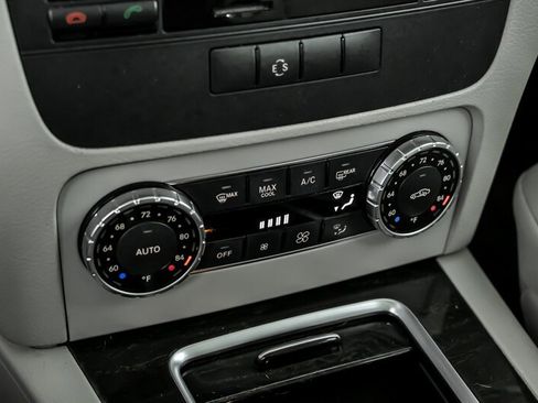 Used 2014 Mercedes-Benz GLK 250 BlueTEC 4MATIC image 30