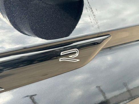 Certified 2023 Volkswagen Tiguan SE R-Line image 42