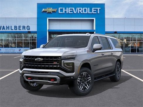 New 2026 Chevrolet Suburban Z71 w/ Comfort Package image 6
