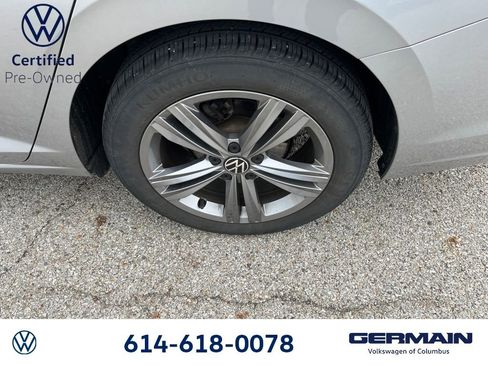 Used 2023 Volkswagen Jetta SE w/ Panoramic Sunroof Package FWD image 15