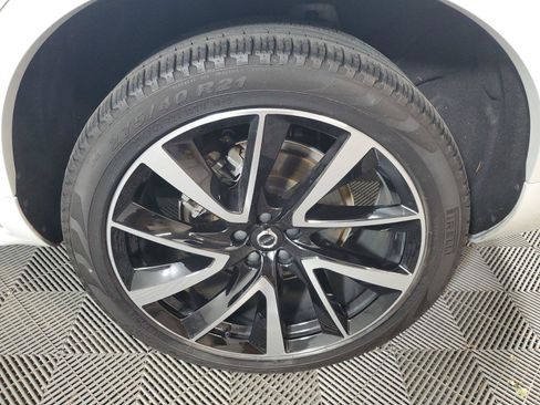 Used 2024 Volvo XC90 B6 Plus w/ Protection Package Premier AWD/4WD image 11