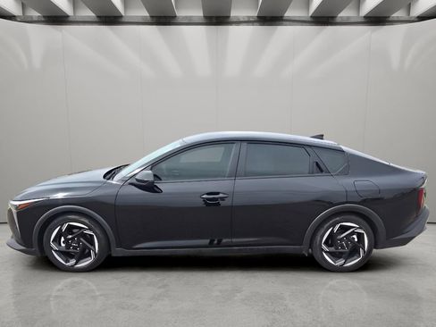 Used 2025 Kia K4 EX image 2