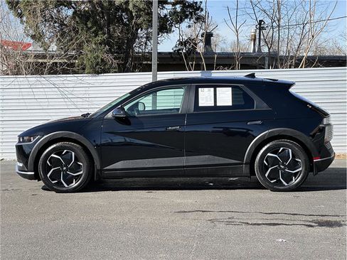 Used 2024 Hyundai Ioniq 5 SEL image 13