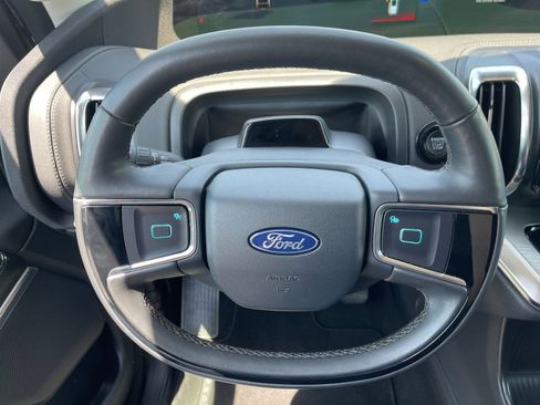 Used 2025 Ford Expedition Platinum AWD/4WD image 28
