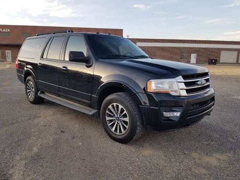 Used 2016 Ford Expedition EL XLT image 2