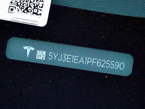 Used 2023 Tesla Model 3 Standard Range RWD image 41