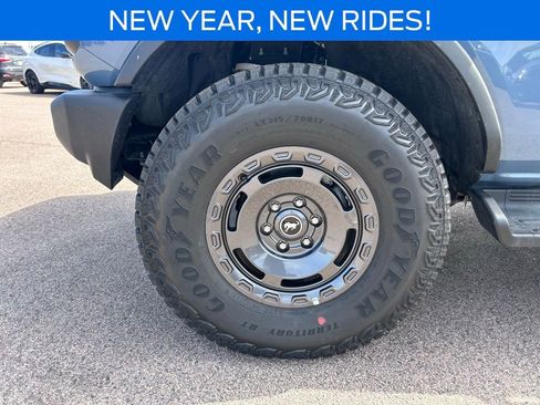 New 2025 Ford Bronco Outer Banks w/ Sasquatch Package AWD/4WD image 43