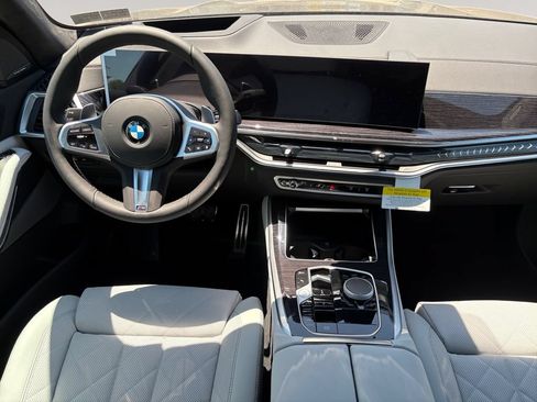 New 2026 BMW X5 xDrive40i w/ M Sport Package AWD/4WD image 10