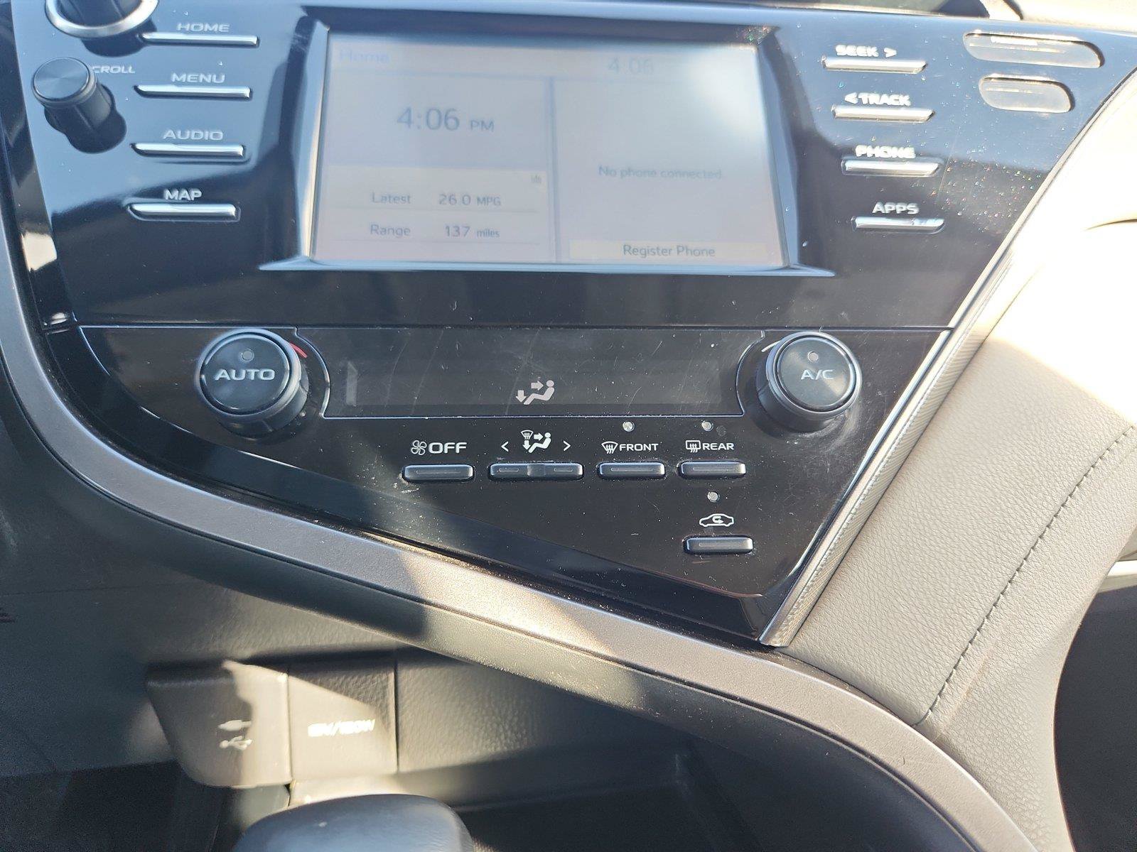 Used 2019 Toyota Camry SE FWD image 24
