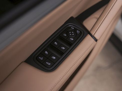 New 2026 Porsche Cayenne S AWD/4WD image 26