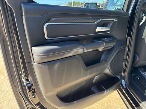 New 2026 RAM 1500 4x4 Crew Cab image 25