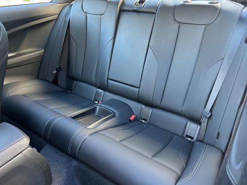 Used 2025 BMW 230i Coupe w/ Convenience Package image 4