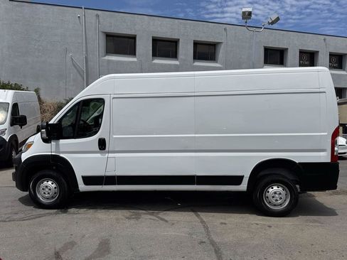 Used 2023 RAM ProMaster 2500 FWD image 8