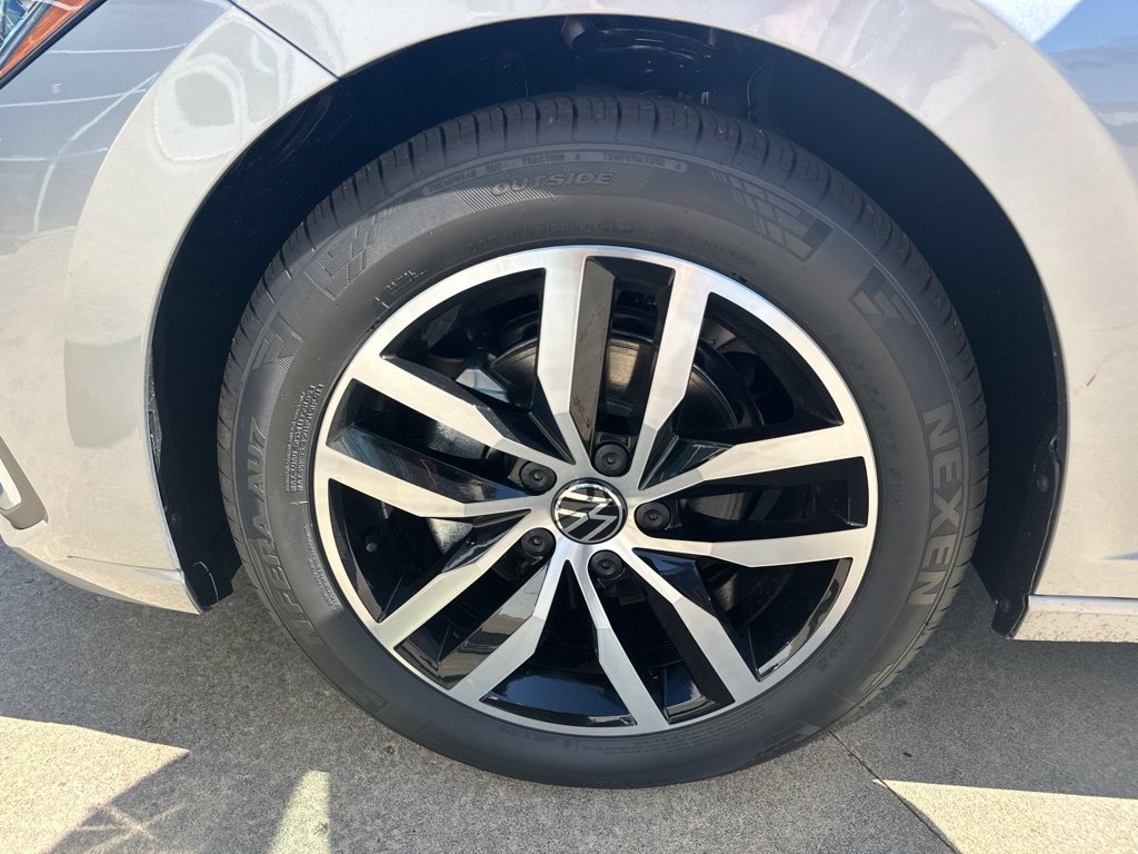New 2027 Volkswagen Jetta SE FWD image 31