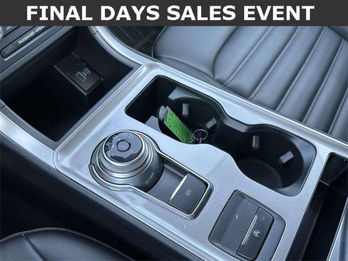 Used 2024 Ford Edge SEL w/ Convenience Package image 27