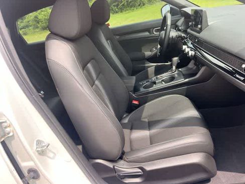 Used 2023 Honda Civic Sport image 12