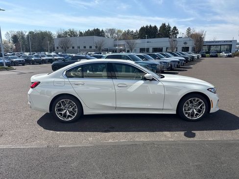Certified 2025 BMW 330i xDrive Sedan w/ Convenience Package image 6