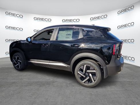 New 2026 Nissan Kicks SV w/ SV Premium Package image 5