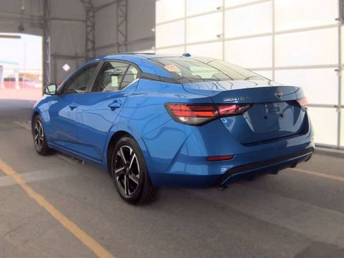Used 2025 Nissan Sentra SV FWD image 4