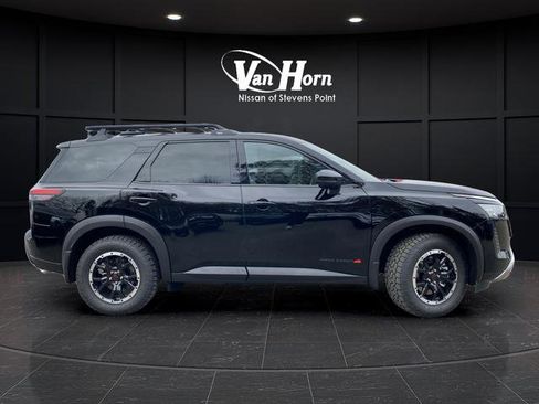 New 2026 Nissan Pathfinder Rock Creek image 7