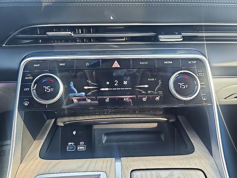 Used 2024 Genesis GV80 3.5T w/ Advanced Package image 27