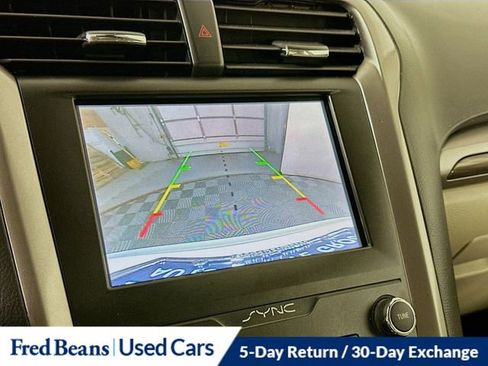 Used 2019 Ford Fusion SEL image 14