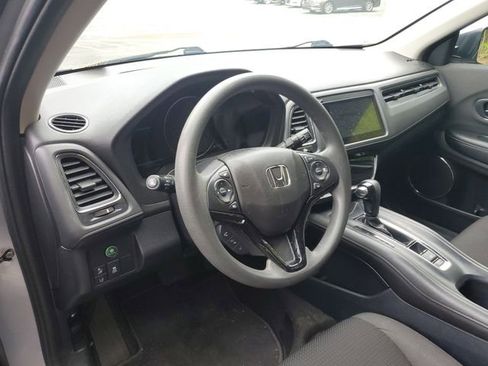 Used 2022 Honda HR-V EX image 9