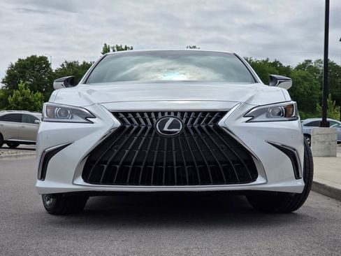 Used 2024 Lexus ES 300h w/ Premium Package FWD image 3