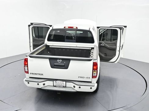 Used 2018 Nissan Frontier PRO-4X AWD/4WD image 26