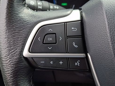 Used 2021 Toyota Sienna XLE AWD/4WD image 23