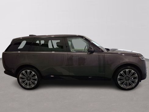 Certified 2023 Land Rover Range Rover Long Wheelbase SE AWD/4WD image 5