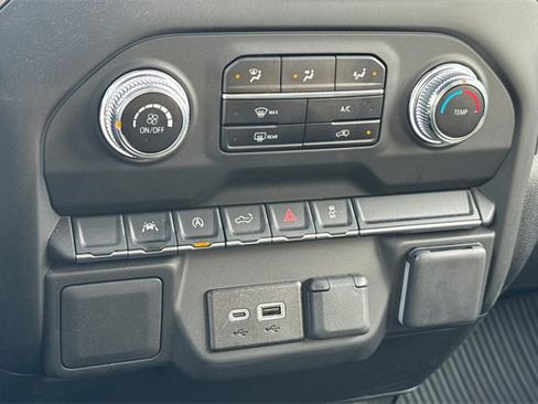 Used 2025 GMC Sierra 1500 Pro w/ Graphite Edition image 19