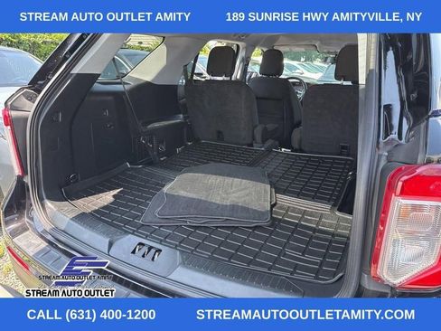 Used 2022 Ford Explorer XLT AWD/4WD image 7