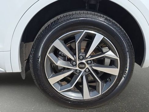 Used 2023 Audi Q5 2.0T Premium w/ Convenience Package AWD/4WD image 37